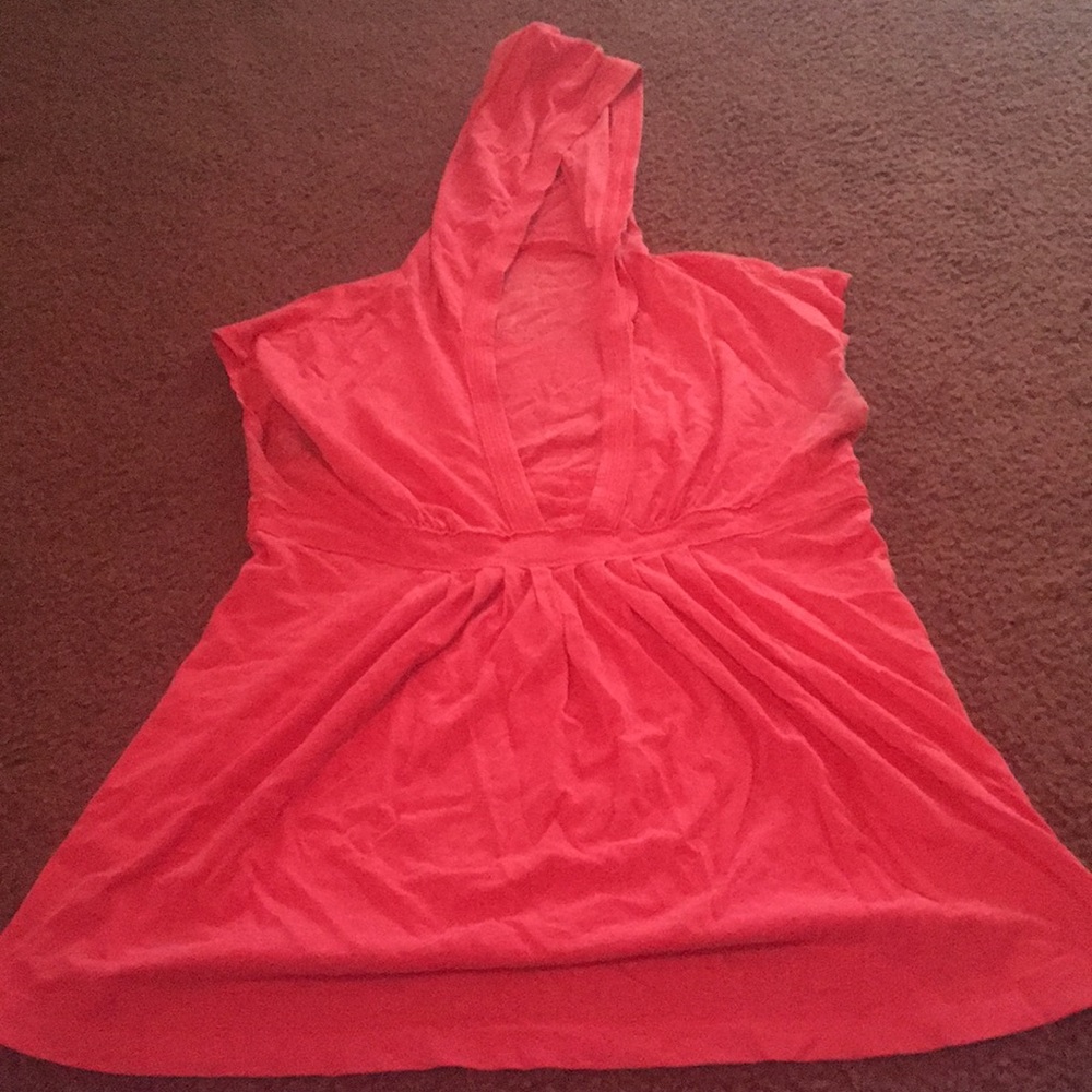 Hooded hot pink tee size large.